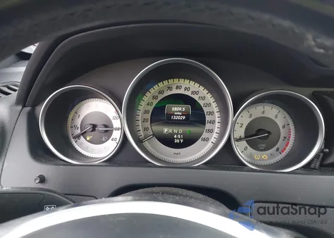 2014 Mercedes-Benz C 250 из США, поврежденный, VIN WDDGJ4HB2EG295406